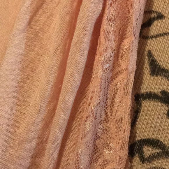 Light pink scarf multi use lightweight - Picture 2 of 3